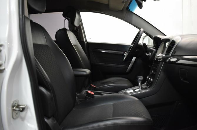 Chevrolet Captiva I Рестайлинг 2 с пробегом 2015 года, цена 840 000 рублей, 305417 км, внедорожник, Автокод Объявления