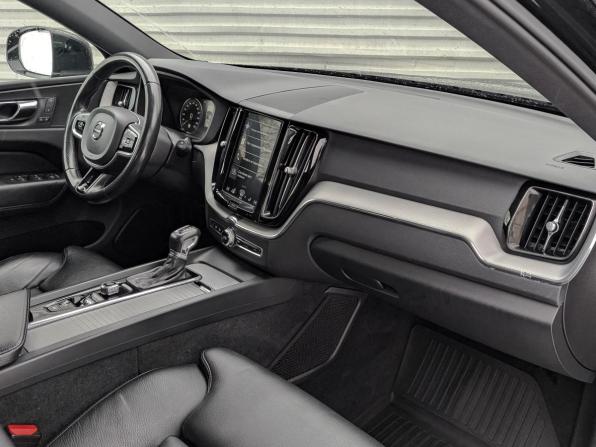 Volvo XC60 II с пробегом 2018 года, цена 3 395 000 рублей, 120630 км, внедорожник, Автокод Объявления