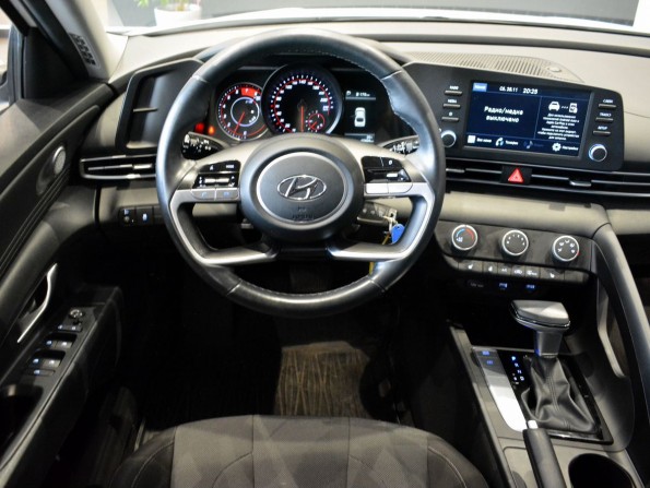 Hyundai Elantra VII (CN7) с пробегом 2021 года, цена 1 849 000 рублей, 62404 км, седан, Автокод Объявления