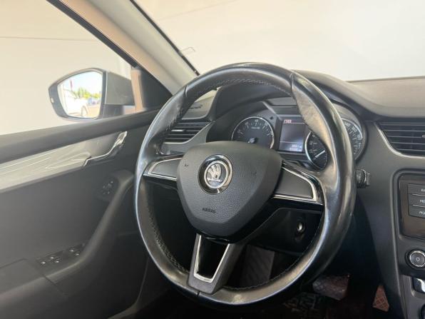 Skoda Octavia III (A7) с пробегом 2016 года, цена 1 599 000 рублей, 97000 км, лифтбек, Автокод Объявления