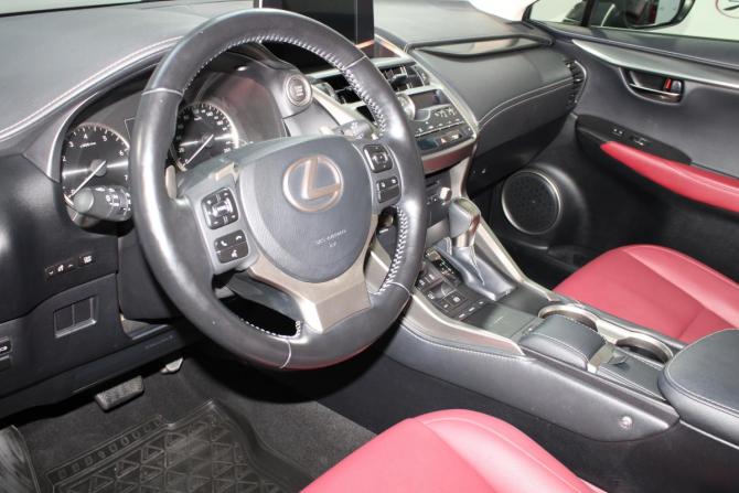 Lexus NX I Рестайлинг с пробегом 2019 года, цена 4 100 000 рублей, 65550 км, внедорожник, Автокод Объявления