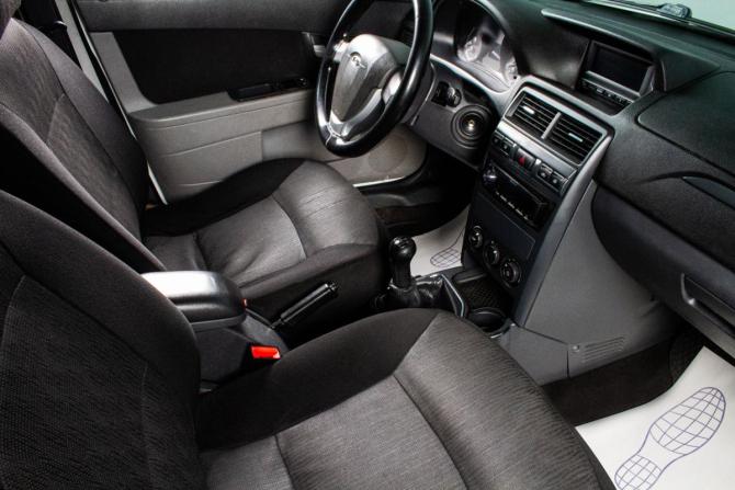 Lada (ВАЗ) Priora I Рестайлинг с пробегом 2015 года, цена 679 000 рублей, 242000 км, седан, Автокод Объявления
