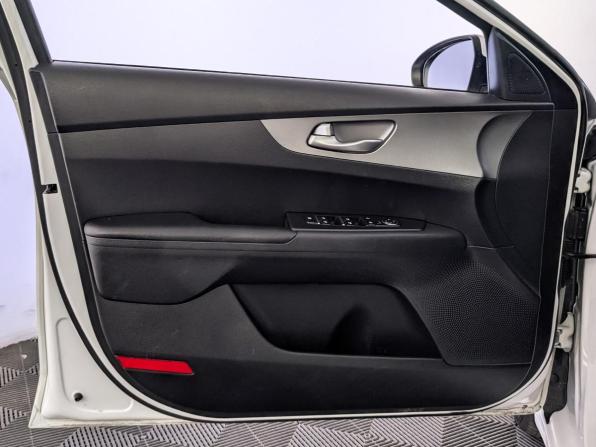 Kia Cerato IV с пробегом 2019 года, цена 1 860 000 рублей, 28939 км, седан, Автокод Объявления