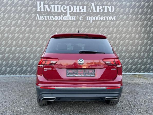 Volkswagen Tiguan II с пробегом 2018 года, цена 2 560 000 рублей, 65000 км, внедорожник, Автокод Объявления