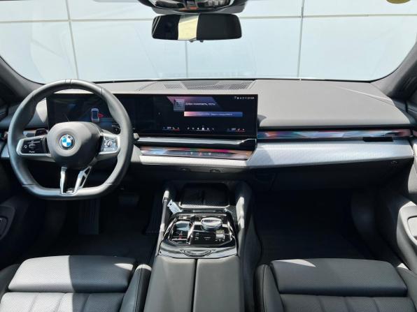 BMW 5 серии VIII (G60/G61/G68) с пробегом 2024 года, цена 7 390 000 рублей, 2200 км, седан, Автокод Объявления