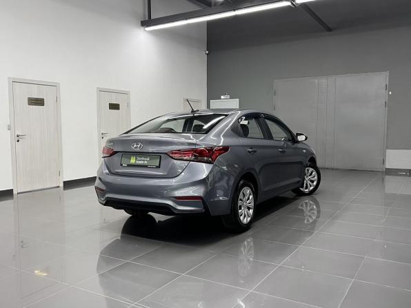 Hyundai Solaris II с пробегом 2018 года, цена 1 290 000 рублей, 91434 км, седан, Автокод Объявления