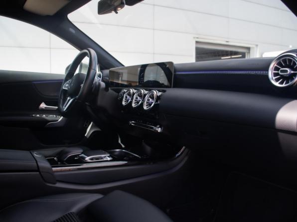 Mercedes-Benz A-Класс IV (W177) с пробегом 2019 года, цена 2 499 000 рублей, 66500 км, седан, Автокод Объявления