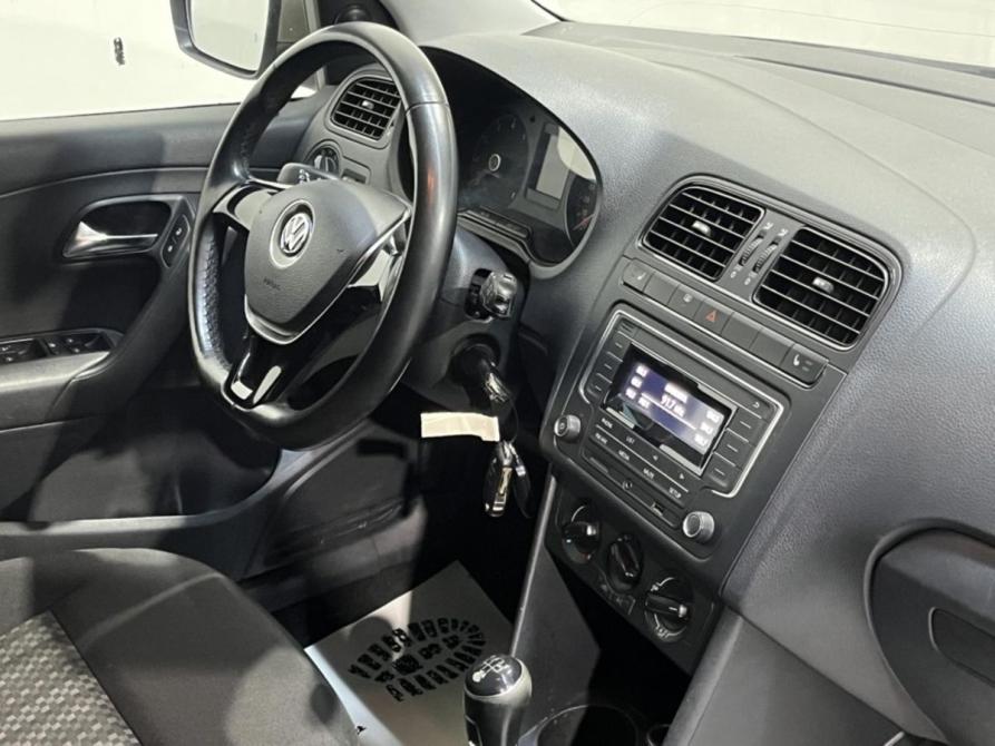 Volkswagen Polo V Рестайлинг Курск  - изображение 6