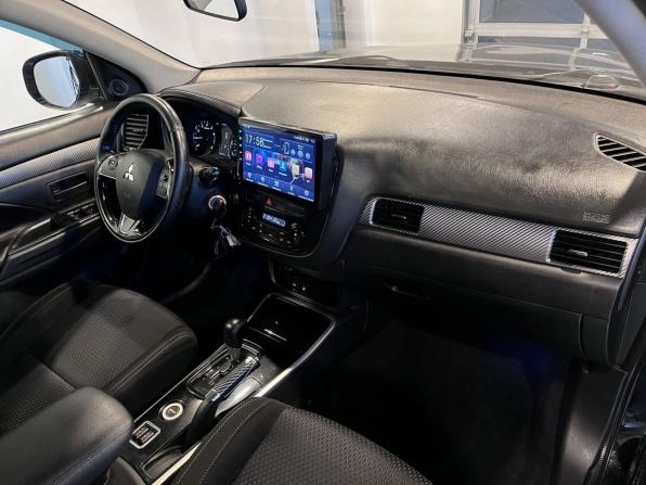 Mitsubishi Outlander III Рестайлинг 2 с пробегом 2017 года, цена 1 598 000 рублей, 269805 км, внедорожник, Автокод Объявления