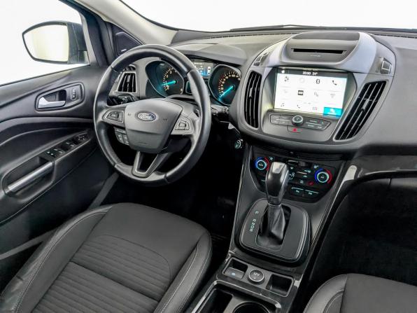 Ford Kuga II Рестайлинг с пробегом 2018 года, цена 1 670 000 рублей, 142000 км, внедорожник, Автокод Объявления