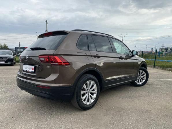 Volkswagen Tiguan II с пробегом 2017 года, цена 1 715 000 рублей, 233620 км, внедорожник, Автокод Объявления