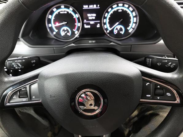 Skoda Superb III Рестайлинг с пробегом 2020 года, цена 2 190 000 рублей, 105642 км, лифтбек, Автокод Объявления