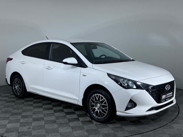 Hyundai Solaris II Рестайлинг с пробегом 2021 года, цена 1 347 000 рублей, 158723 км, седан, Автокод Объявления