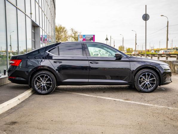 Skoda Superb III с пробегом 2016 года, цена 1 828 000 рублей, 184842 км, лифтбек, Автокод Объявления