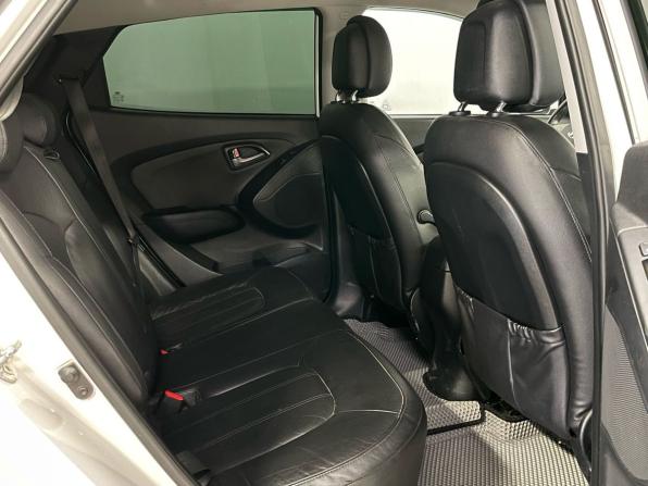 Hyundai ix35 I Рестайлинг с пробегом 2014 года, цена 1 290 000 рублей, 233060 км, внедорожник, Автокод Объявления
