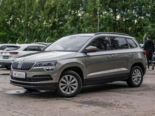 Skoda Karoq I с пробегом 2020 года, цена 2 020 000 рублей, 103747 км, внедорожник, Автокод Объявления