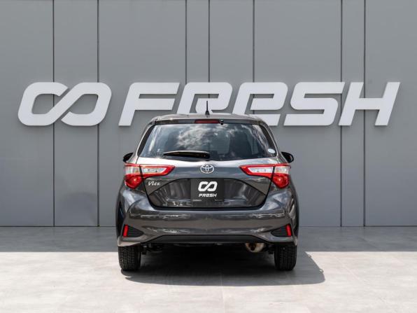 Toyota Vitz III (XP130) Рестайлинг 2 с пробегом 2019 года, цена 1 050 000 рублей, 44424 км, хэтчбек, Автокод Объявления