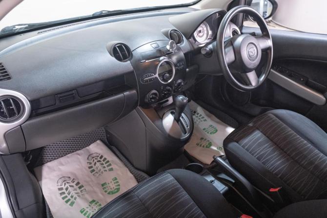 Mazda Demio III (DE) с пробегом 2007 года, цена 589 000 рублей, 158000 км, хэтчбек, Автокод Объявления
