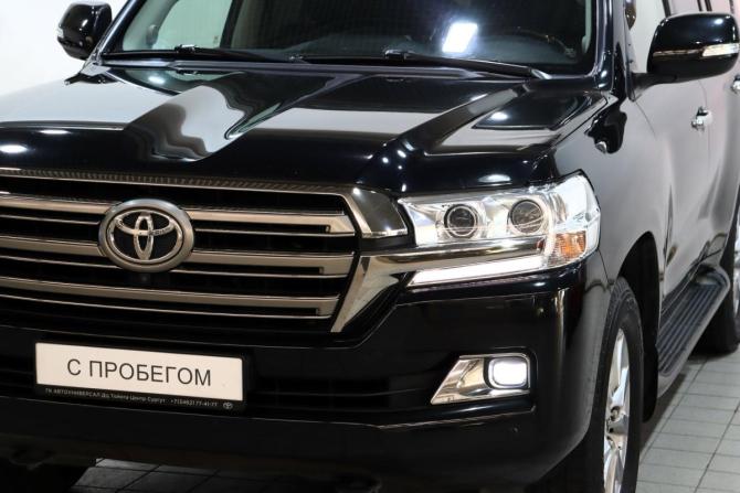 Toyota Land Cruiser 200 Series Рестайлинг 2 с пробегом 2019 года, цена 6 300 000 рублей, 171420 км, внедорожник, Автокод Объявления