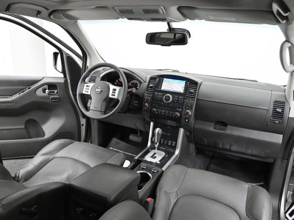 Nissan Pathfinder III Рестайлинг с пробегом 2011 года, цена 1 499 000 рублей, 232000 км, внедорожник, Автокод Объявления