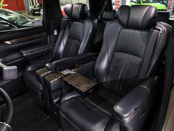 Toyota Alphard III Рестайлинг с пробегом 2019 года, цена 3 898 000 рублей, 250680 км, минивэн, Автокод Объявления