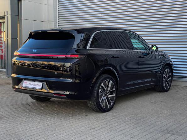 Li Auto (Lixiang) L7 I с пробегом 2023 года, цена 5 995 000 рублей, 28364 км, внедорожник, Автокод Объявления
