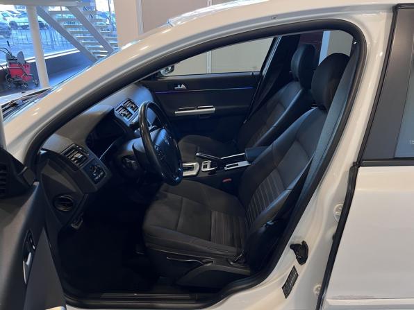 Volvo S40 II Рестайлинг с пробегом 2011 года, цена 468 000 рублей, 300647 км, седан, Автокод Объявления