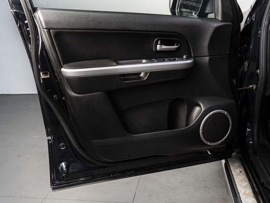 Suzuki Grand Vitara II Рестайлинг Тюмень  - изображение 11