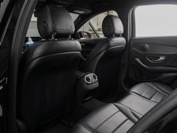 Mercedes-Benz C-Класс IV (W205) Рестайлинг с пробегом 2018 года, цена 2 648 000 рублей, 140688 км, седан, Автокод Объявления