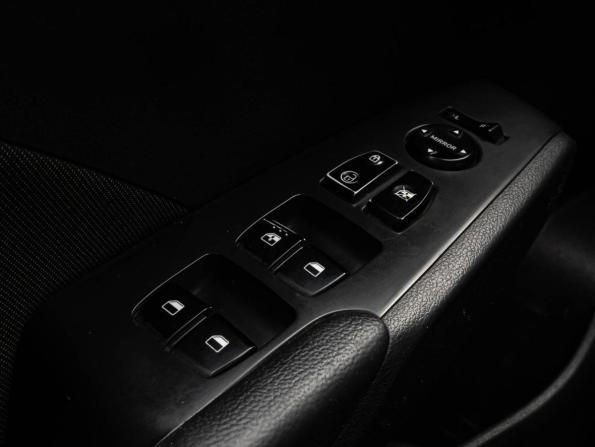 Hyundai Solaris II с пробегом 2019 года, цена 1 165 000 рублей, 233390 км, седан, Автокод Объявления