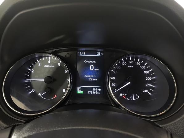Nissan Qashqai II с пробегом 2016 года, цена 1 580 000 рублей, 175000 км, внедорожник, Автокод Объявления