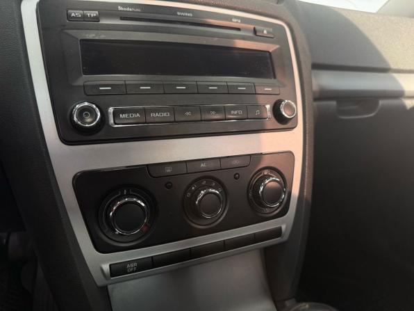 Skoda Octavia II (A5) Рестайлинг с пробегом 2012 года, цена 679 000 рублей, 262441 км, лифтбек, Автокод Объявления