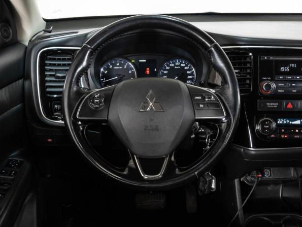 Mitsubishi Outlander III Рестайлинг 2 с пробегом 2015 года, цена 1 855 000 рублей, 169117 км, внедорожник, Автокод Объявления