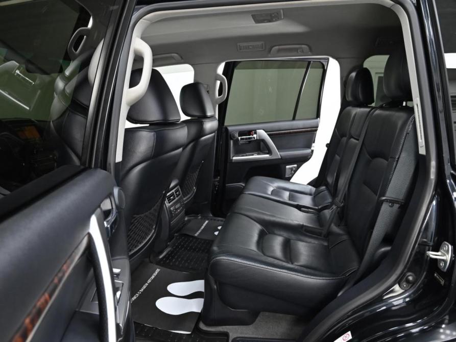 Toyota Land Cruiser 200 Series Рестайлинг 1 Москва  - изображение 17