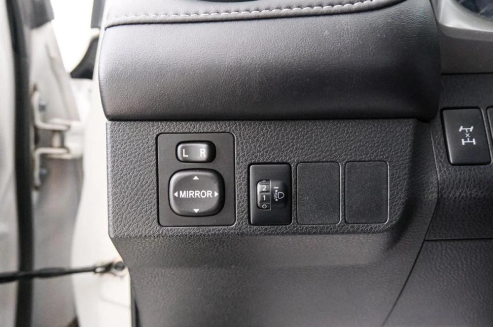 Toyota RAV4 IV (XA40) Рестайлинг Красноярск  - изображение 19