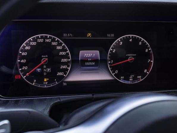 Mercedes-Benz E-Класс V (W213 S213 C238) с пробегом 2018 года, цена 2 968 000 рублей, 100503 км, седан, Автокод Объявления