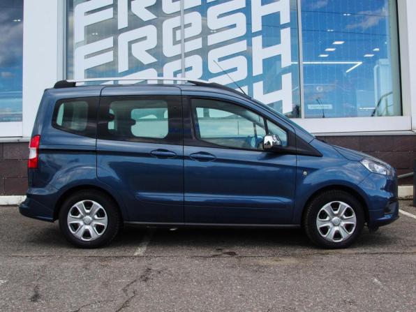 Ford Tourneo Courier I Рестайлинг с пробегом 2019 года, цена 1 380 000 рублей, 130000 км, компактвэн, Автокод Объявления