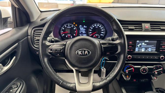 Kia Rio IV Рестайлинг с пробегом 2021 года, цена 1 785 000 рублей, 71520 км, хэтчбек, Автокод Объявления