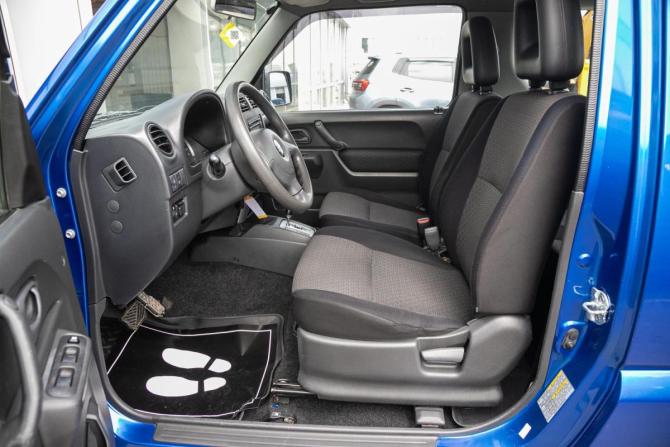 Suzuki Jimny III Рестайлинг 1 с пробегом 2008 года, цена 687 000 рублей, 242200 км, внедорожник, Автокод Объявления
