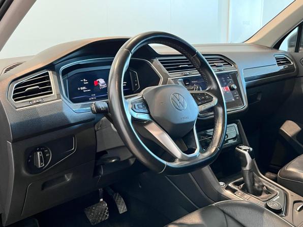 Volkswagen Tiguan II Рестайлинг с пробегом 2021 года, цена 3 120 000 рублей, 147750 км, внедорожник, Автокод Объявления