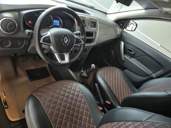 Renault Sandero II Рестайлинг с пробегом 2018 года, цена 999 000 рублей, 37019 км, хэтчбек, Автокод Объявления