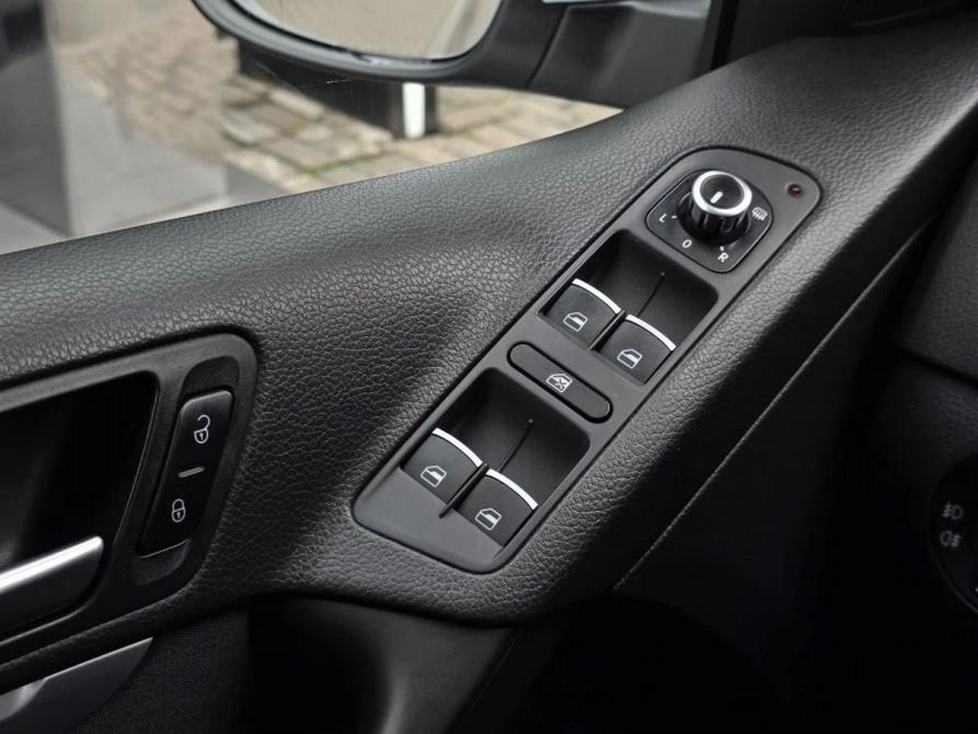 Volkswagen Tiguan I Рестайлинг Санкт-Петербург  - изображение 21
