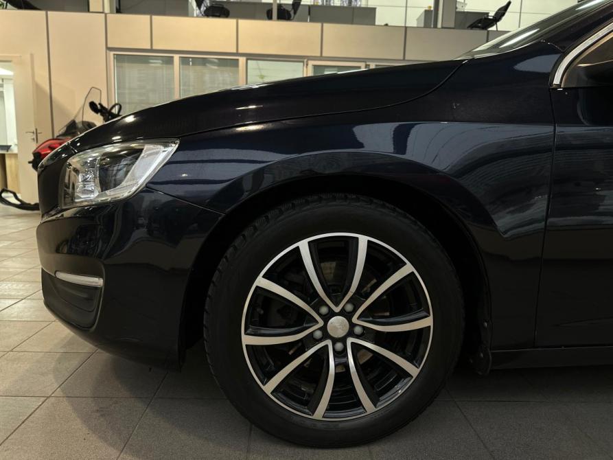 Volvo S60 II Рестайлинг Санкт-Петербург  - изображение 11