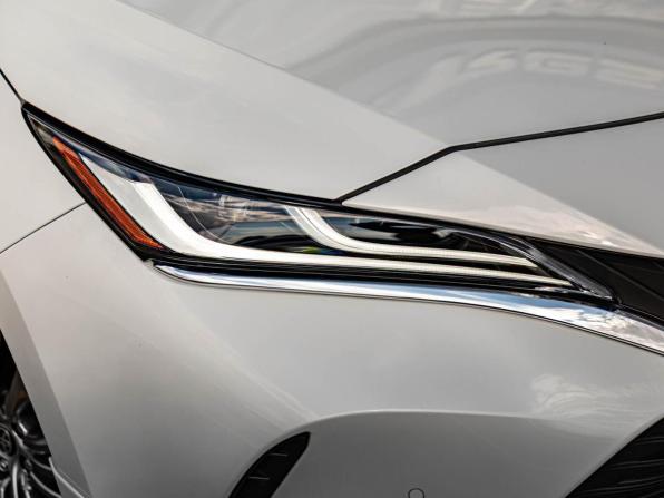 Toyota Harrier IV (XU80) с пробегом 2021 года, цена 4 950 000 рублей, 9792 км, внедорожник, Автокод Объявления