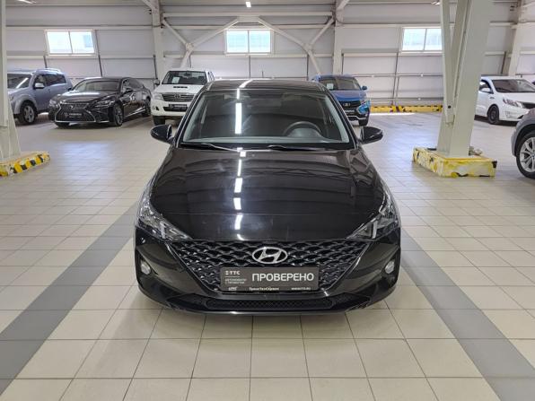 Hyundai Solaris II Рестайлинг с пробегом 2021 года, цена 1 690 000 рублей, 63500 км, седан, Автокод Объявления