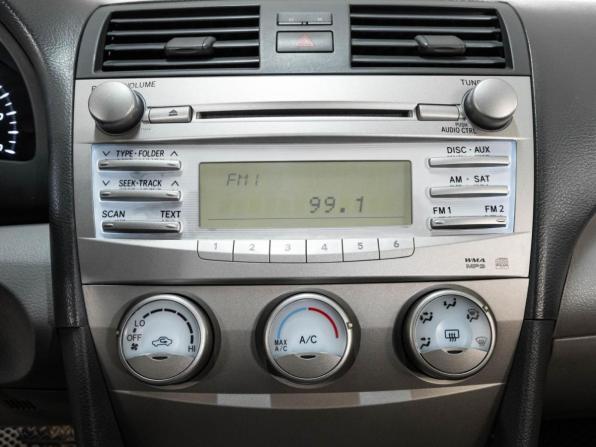 Toyota Camry VI (XV40) Рестайлинг с пробегом 2010 года, цена 1 050 000 рублей, 329368 км, седан, Автокод Объявления