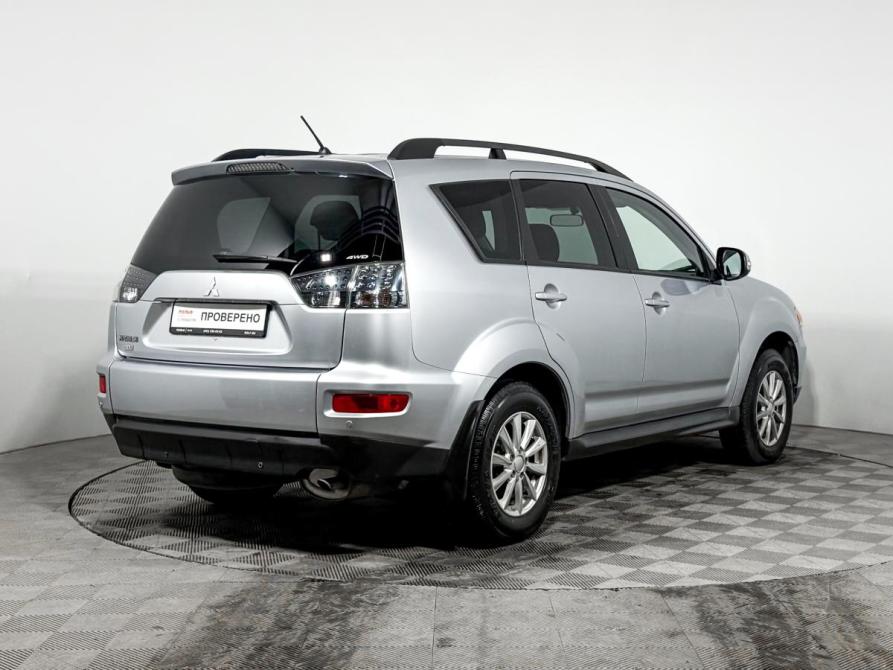 Mitsubishi Outlander II Рестайлинг Санкт-Петербург  - изображение 5
