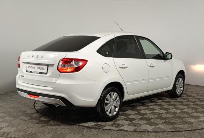 Lada (ВАЗ) Granta I Рестайлинг с пробегом 2022 года, цена 720 000 рублей, 58642 км, лифтбек, Автокод Объявления