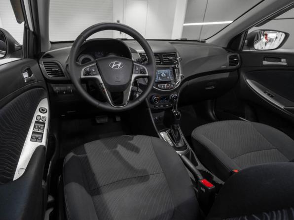 Hyundai Solaris I Рестайлинг с пробегом 2014 года, цена 745 000 рублей, 299030 км, седан, Автокод Объявления