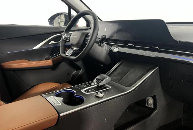 Omoda C5 I с пробегом 2023 года, цена 1 650 000 рублей, 132163 км, внедорожник, Автокод Объявления